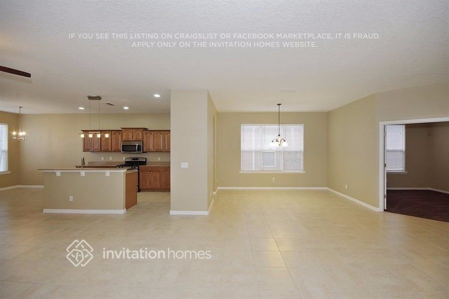 809 James Way - Photo 4 of 18