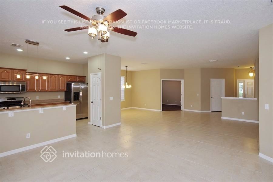 809 James Way - Photo 7 of 18