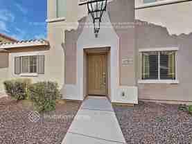 4715 E Laurel Ave - Photo 1 of 1