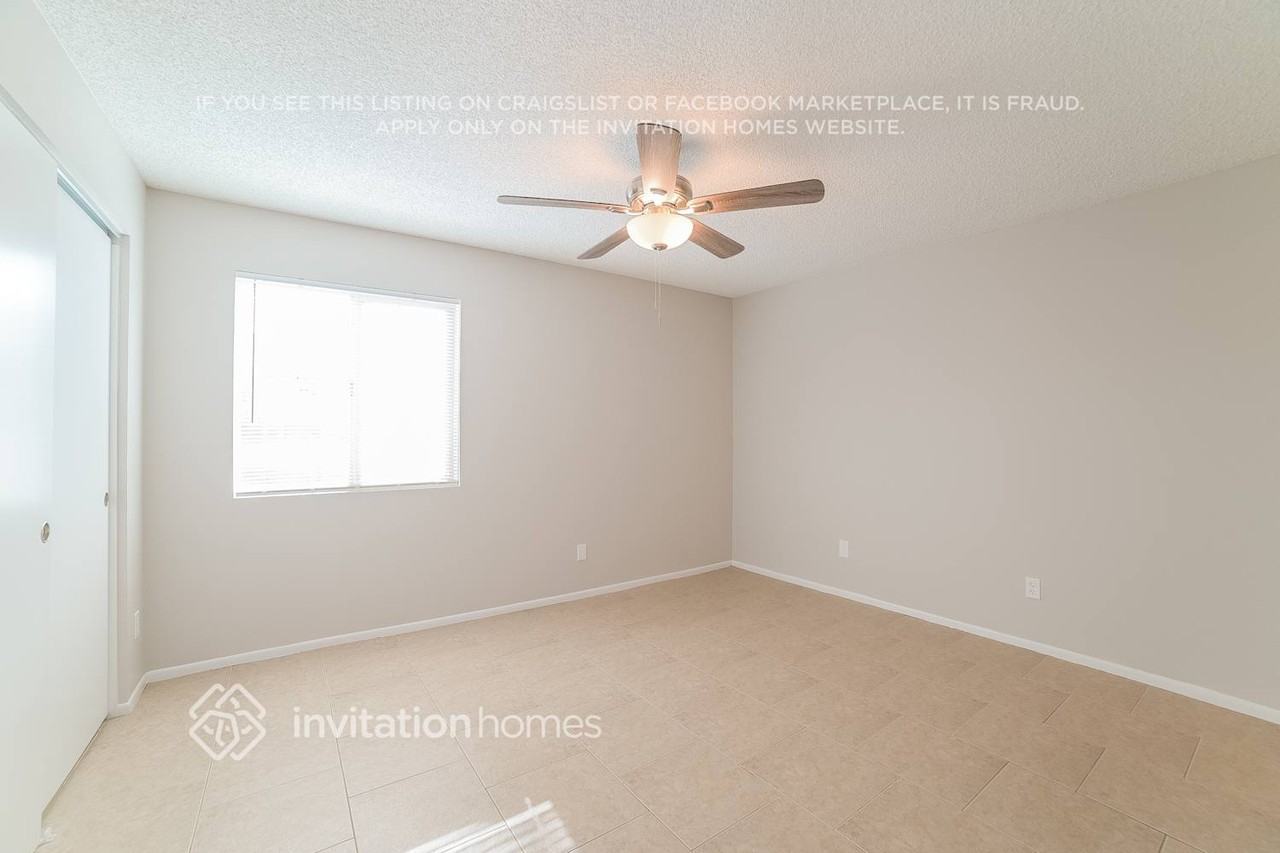 5652 W Cochise Dr - Photo 7 of 16