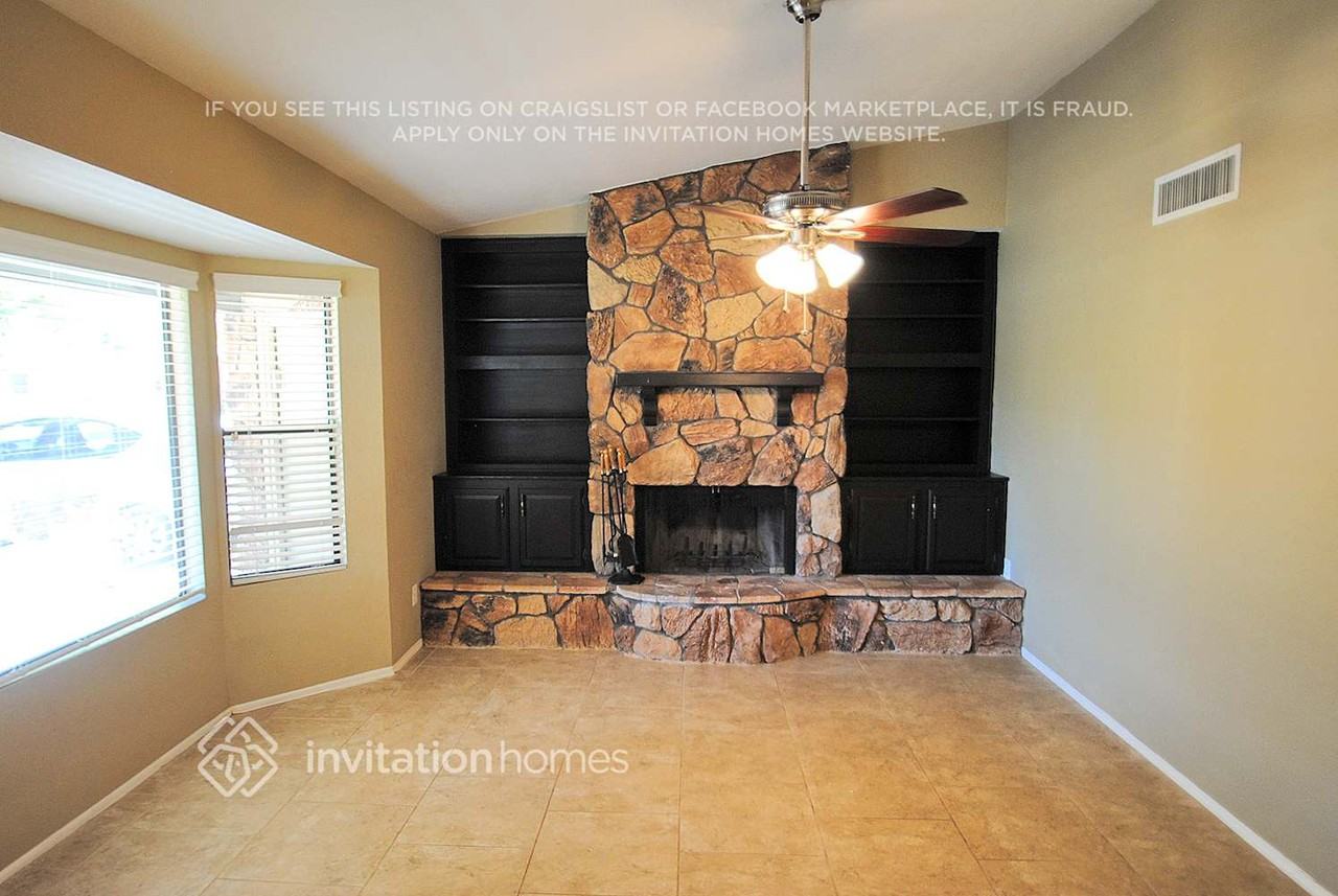 444 E Ivy St - Photo 3 of 10