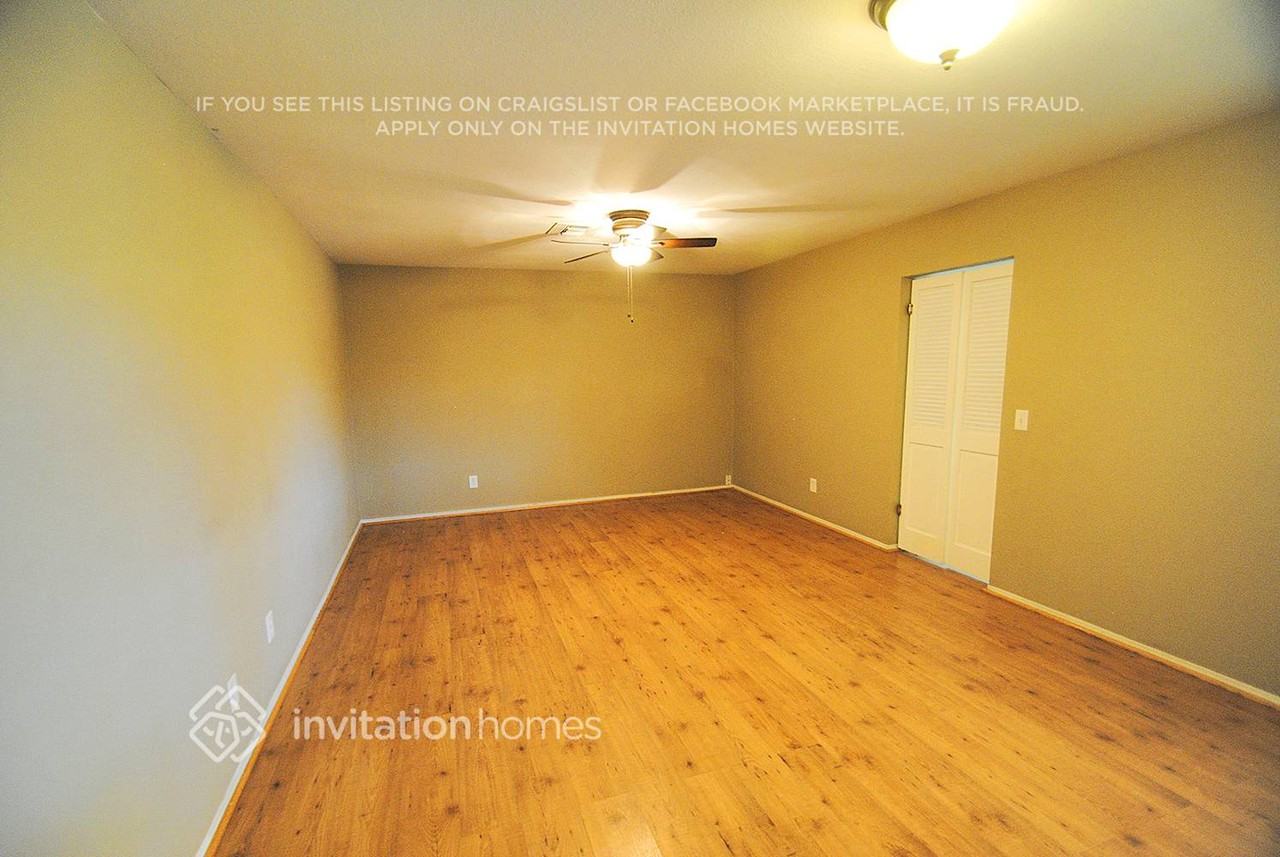 444 E Ivy St - Photo 6 of 10