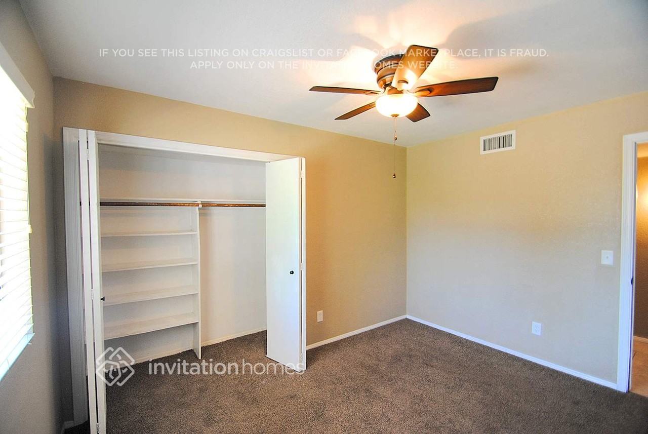 444 E Ivy St - Photo 7 of 10