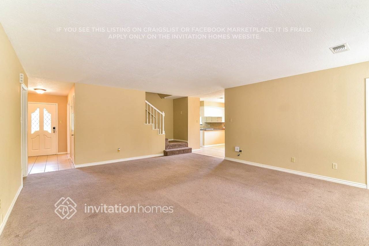 13503 Meisterwood Dr - Photo 2 of 15