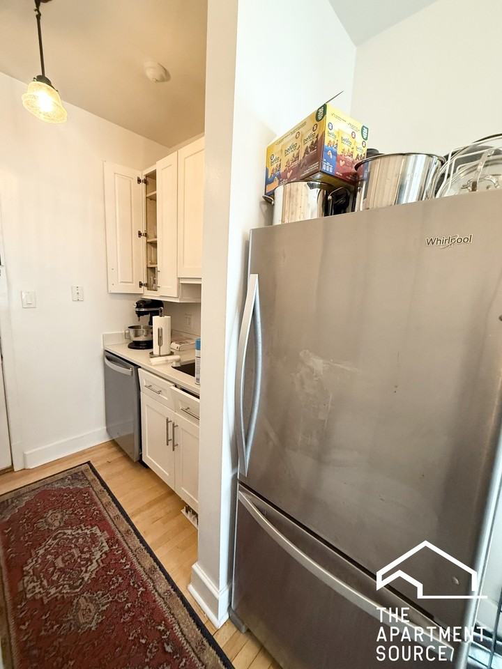 824 W Wrightwood Ave #1 - Photo 2 of 27