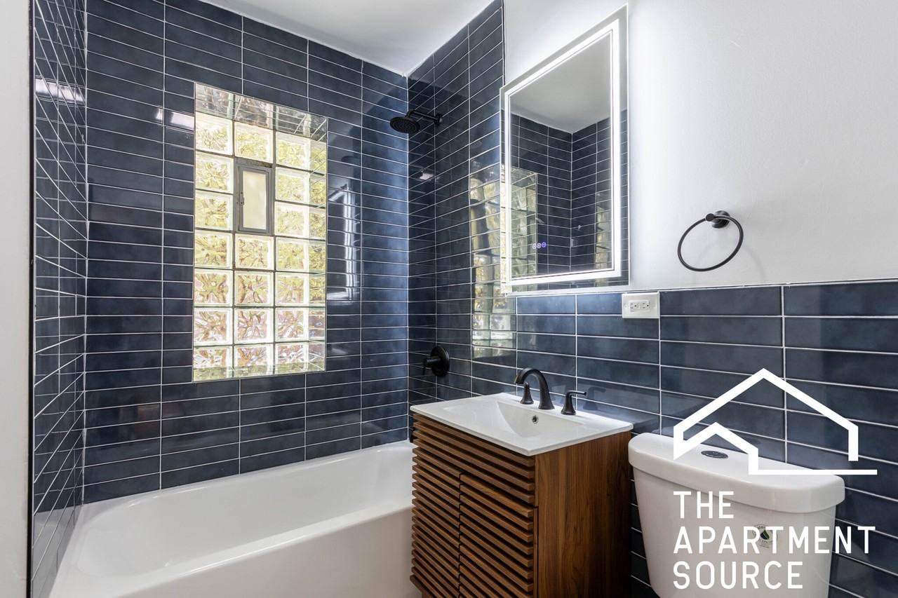 2700 N Troy St #1F - Photo 7 of 13