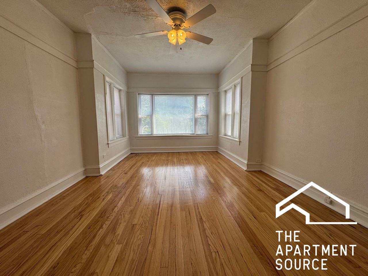 5438 W Potomac Ave #2W - Photo 3 of 11