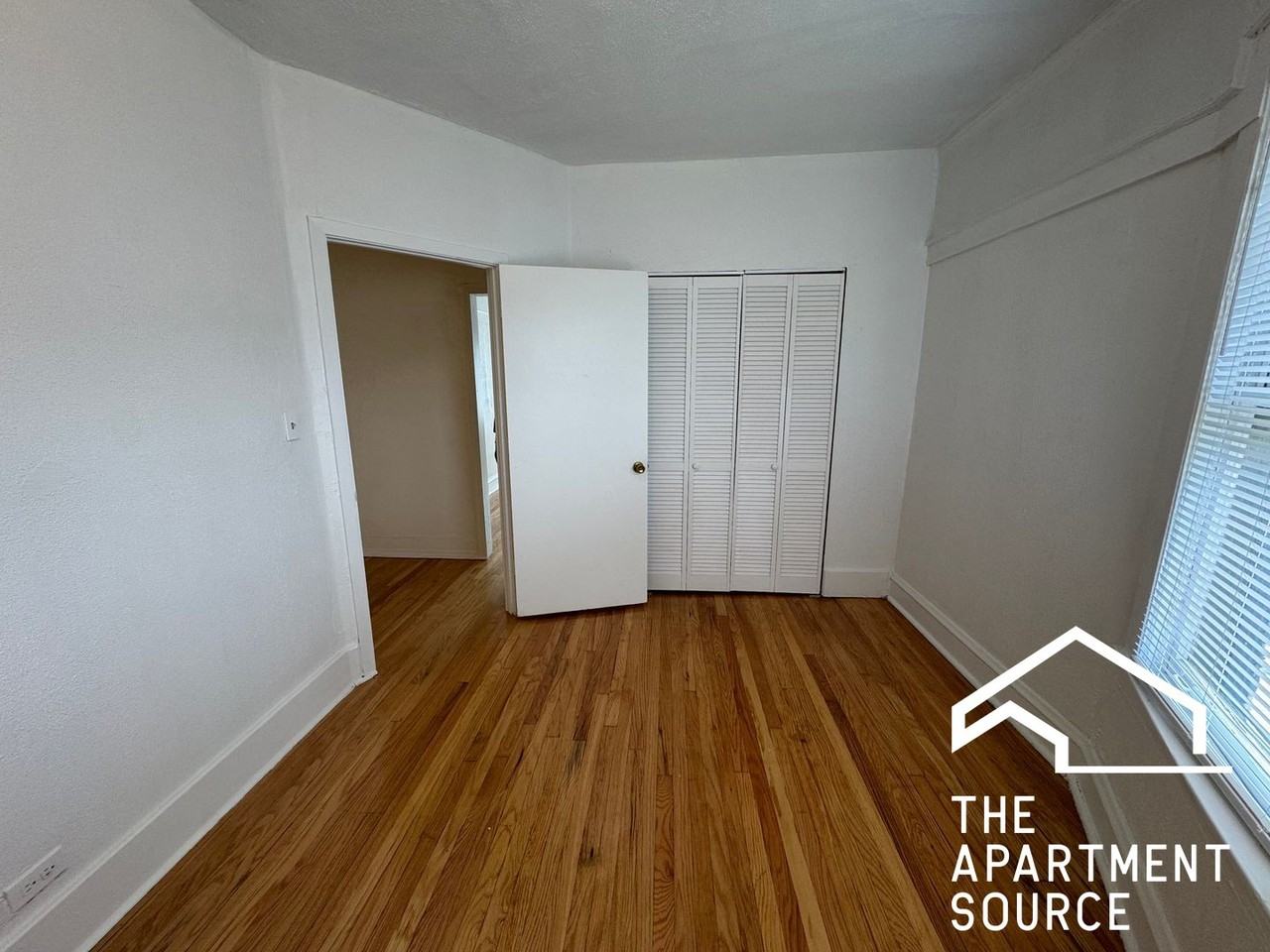 5438 W Potomac Ave #2W - Photo 5 of 11