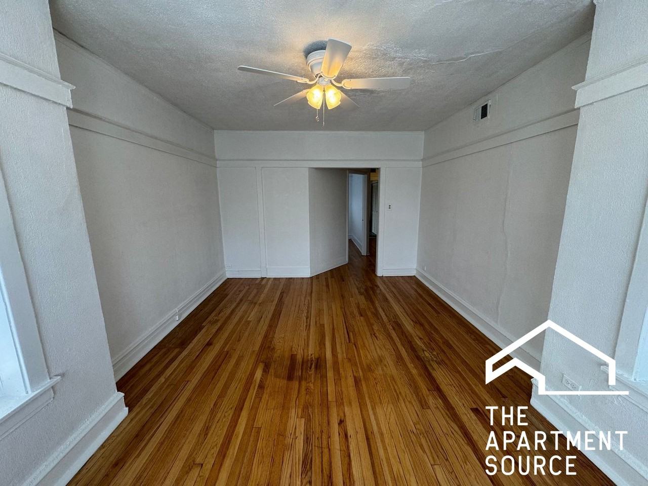 5438 W Potomac Ave #2W - Photo 6 of 11