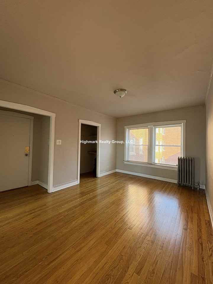 4027 1/2 W Melrose St #2E - Photo 5 of 15