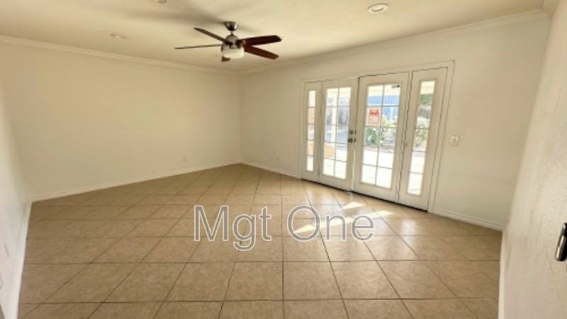 3163 Sierra Ave - Photo 6 of 20