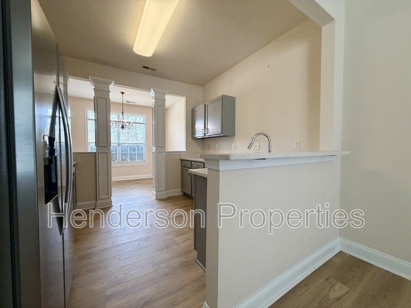 14008 Lyon Hill Ln - Photo 5 of 29