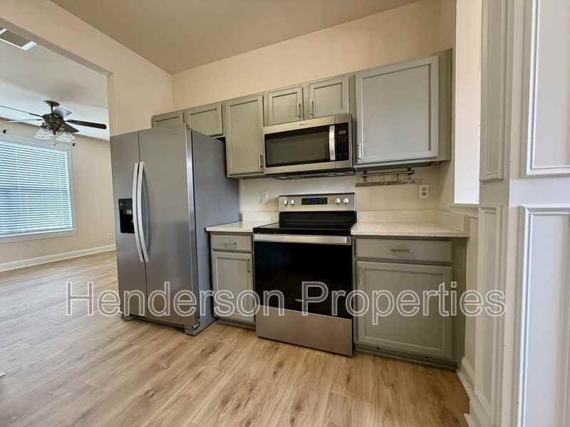 14008 Lyon Hill Ln - Photo 7 of 29