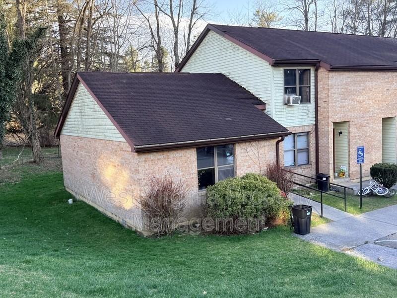 82 Beagle Club Rd #11