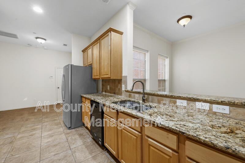 8234 Library St - Photo 2 of 23