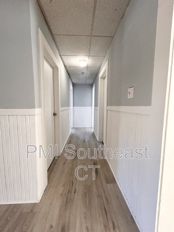 484 Pleasant St - Photo 7 of 14