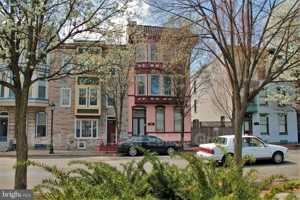 featured image of 121 E Franklin St #2