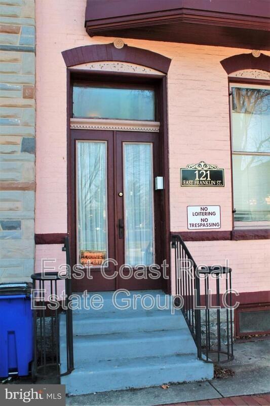 121 E Franklin St #2 - Photo 2 of 8