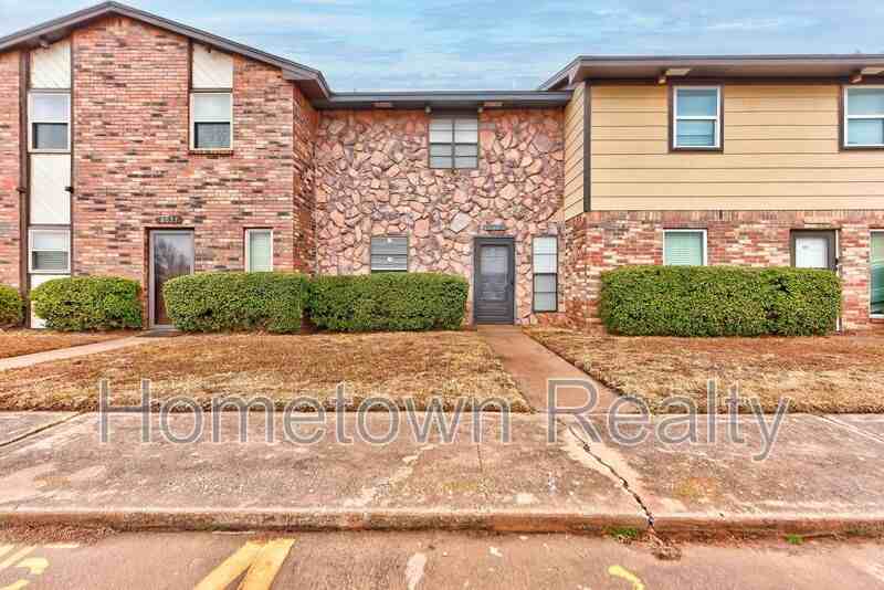 8075 Nw 23rd St - Photo 3 of 48