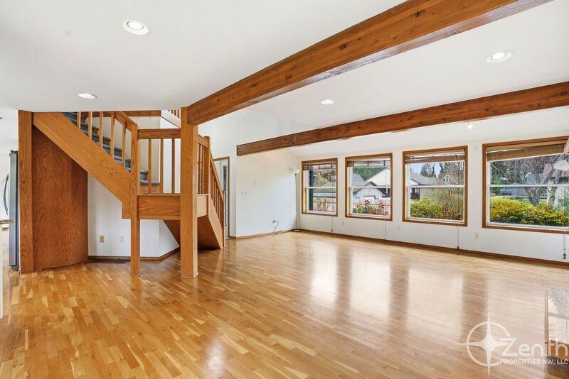 541 K St - Photo 4 of 45