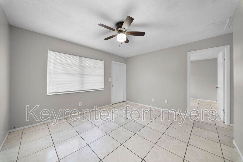 464A Carolina Ave - Photo 6 of 13