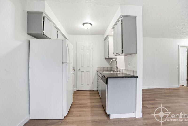 1222 Nw Couch St - Photo 7 of 24