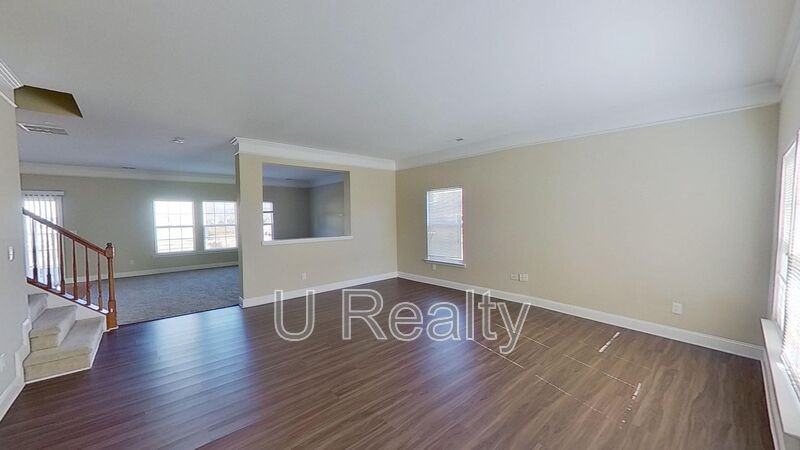 6602 Latherton Ln - Photo 4 of 16