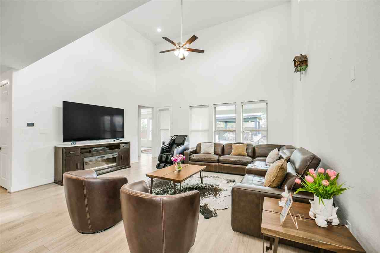 147 Renodes Garden Ln - Photo 6 of 44