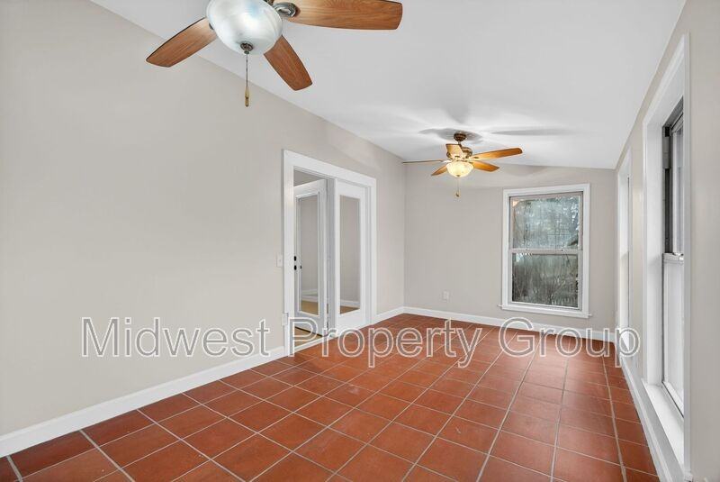 90 Sutters Mill Rd - Photo 6 of 50