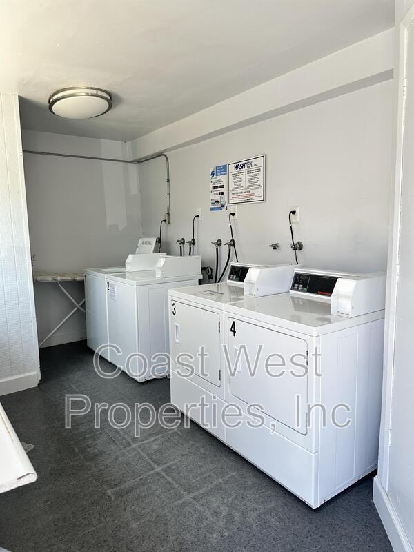 120 Phoebe St - Photo 7 of 21