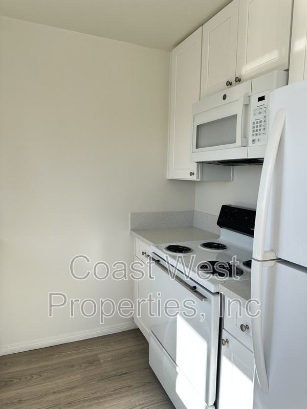 3111 Macaulay St - Photo 5 of 17