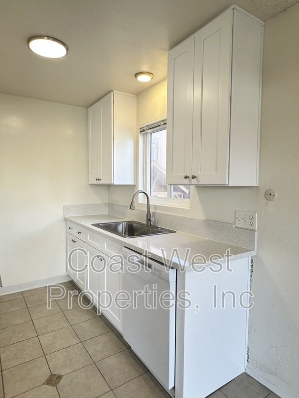 3111 Macaulay St - Photo 6 of 18