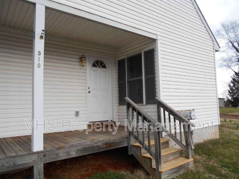 510 Sperryville Pike - Photo 2 of 26