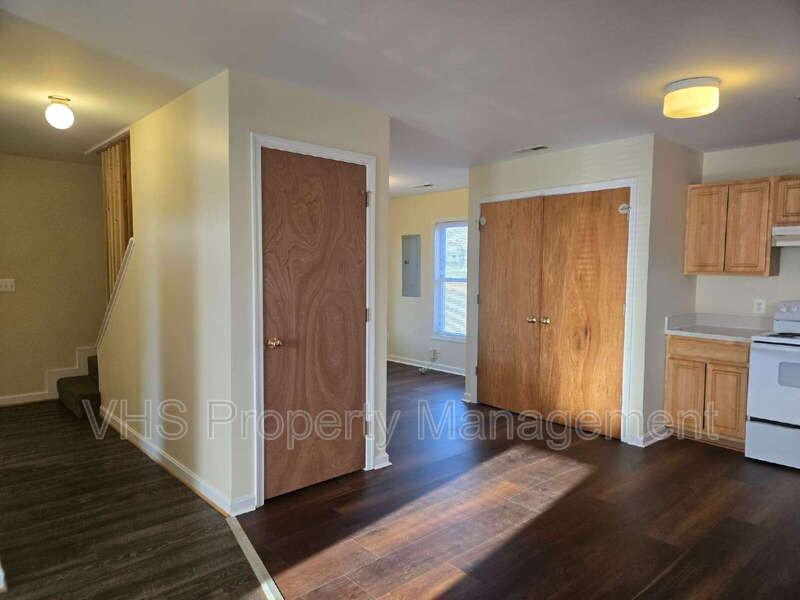 510 Sperryville Pike - Photo 5 of 26