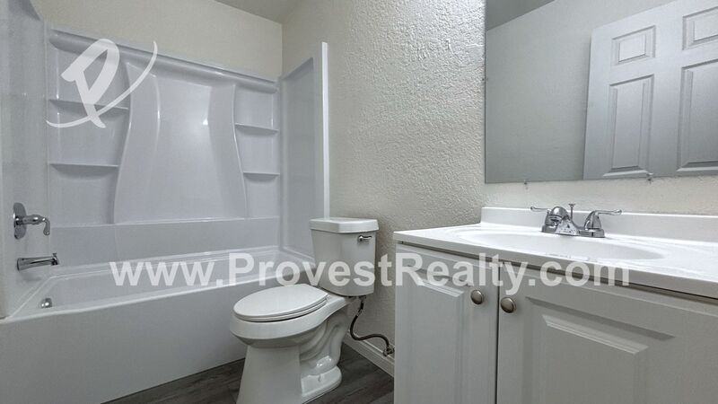 11800 White Ave #6 - Photo 7 of 10