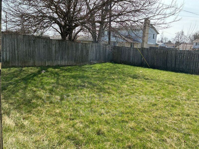 7106 Lunceford Dr - Photo 5 of 27