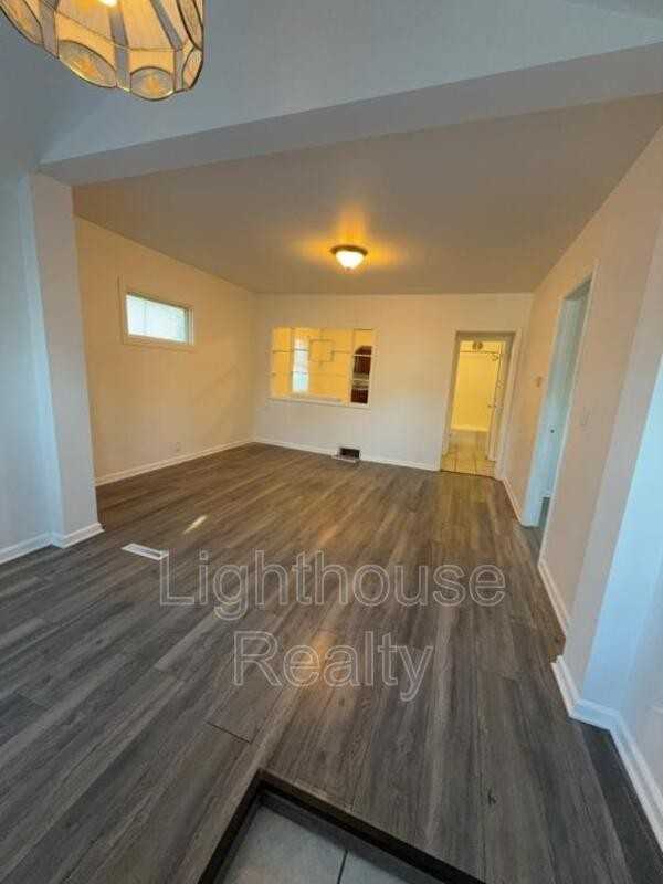 4334 Hickory Ave - Photo 3 of 12