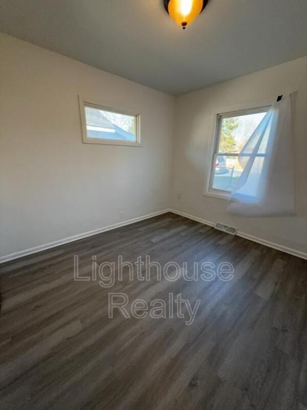 4334 Hickory Ave - Photo 4 of 12