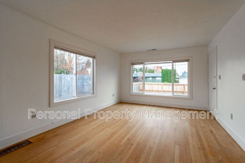 8006 Nw 9th Ave - Photo 2 of 15