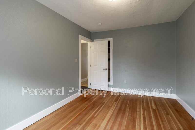 8006 Nw 9th Ave - Photo 6 of 15