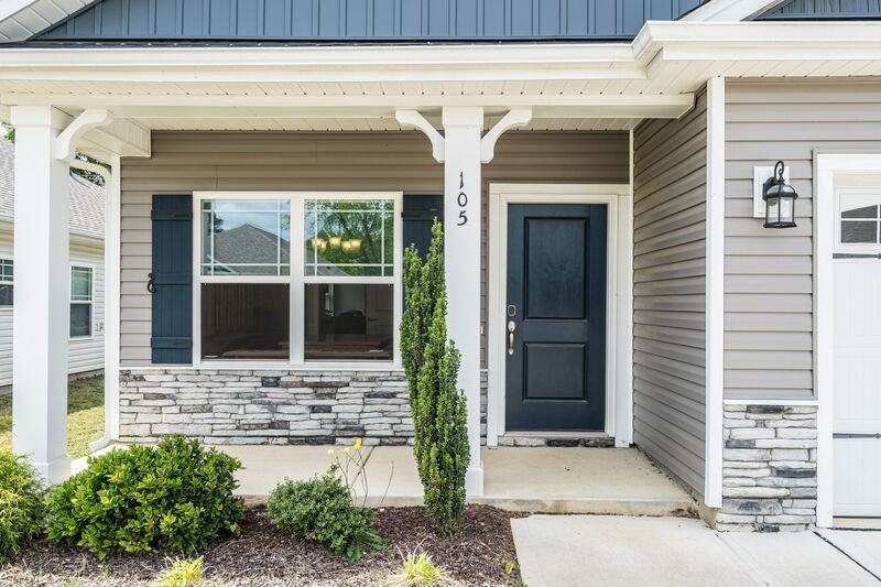 105 Boomer St - Photo 2 of 25