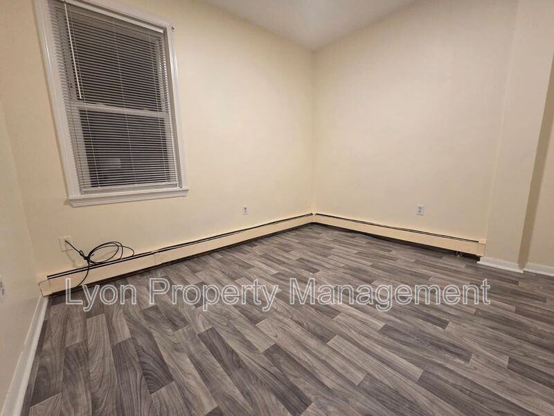 87 Lydia St #2 - Photo 6 of 14