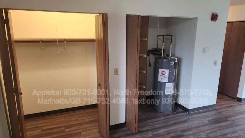 1115 12th St #1 - Photo 2 of 12