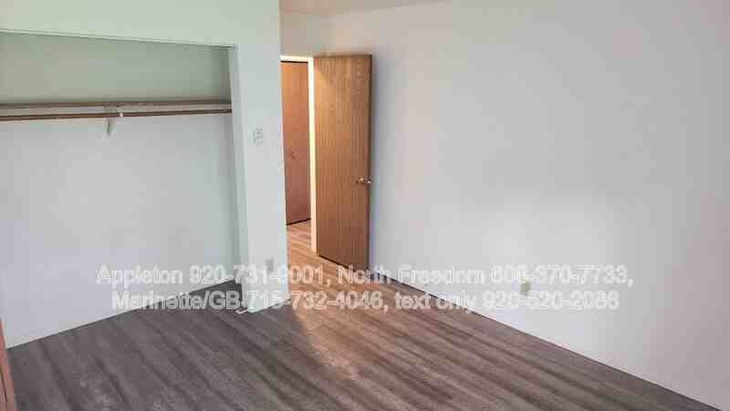 1115 12th St #1 - Photo 4 of 12