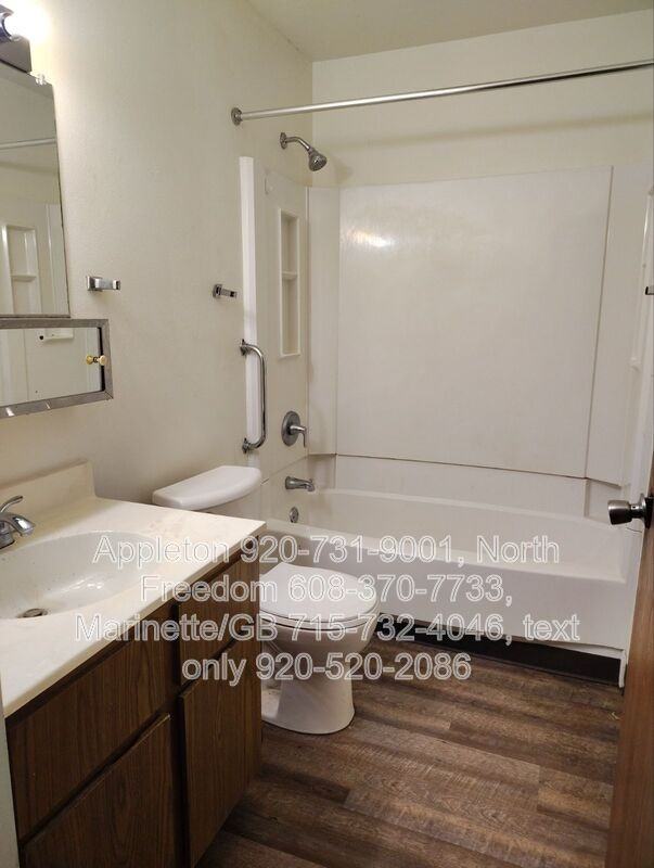 1115 12th St #1 - Photo 6 of 12