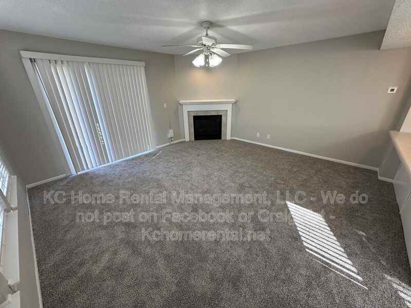 8042 N Elmwood Ave - Photo 7 of 36