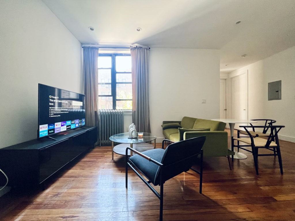 Private Bedroom in 4 Bedroom/2.5 Bathroom Home - Photo 2 of 10