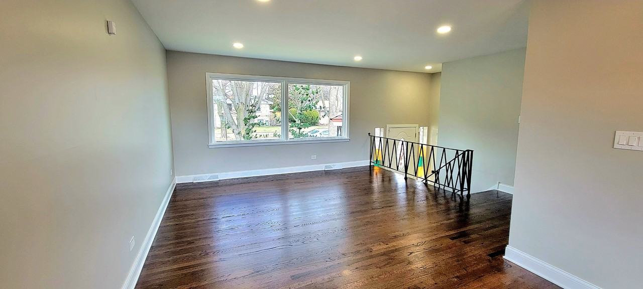 634 Gilbert Dr - Photo 3 of 29