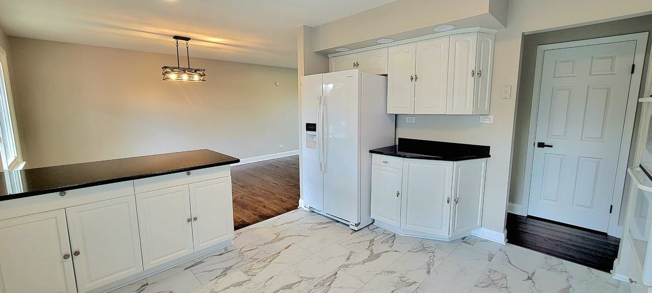 634 Gilbert Dr - Photo 6 of 29