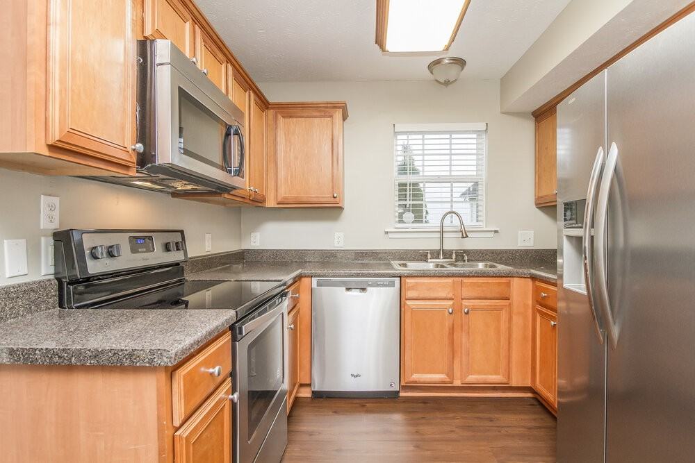 3076 Ace Wintermeyer Dr - Photo 4 of 17